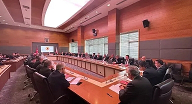 Atila Sertel'den Ziraat ve Halkbank müdürlerine kayırmacılık eleştirisi