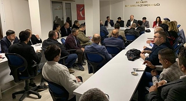 AK Parti Bayraklı İlçe'nin yeni yönetimi belirlendi!