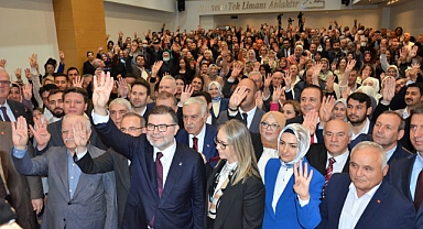 AK Parti İzmir'de devir teslim! Ne mesajlar verildi?