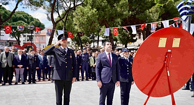 Atatürk'ün Seferihisar'a gelişi törenle kutlandı