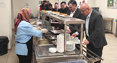 Başkan Doğruer, sağlık çalışanlarıyla iftar yemeğinde bir araya geldi