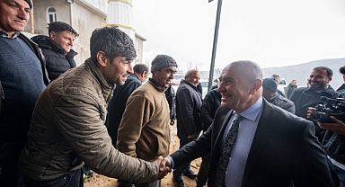 Başkan Soyer bir kez daha Kiraz'ın Dokuzlar köyünde