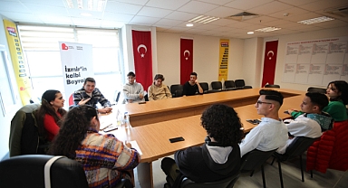 Bayraklı’da gençlik meclisi toplandı