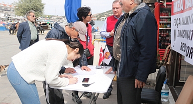 Foçalılardan imza kampanyası: ''Eski Devlet Hastanesi satılmasın''