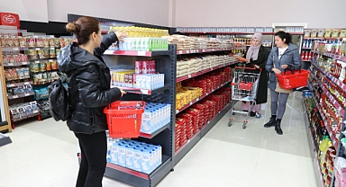Halk Market Bucalıya can suyu oldu