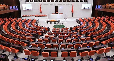 15 partiden 8'inin genel başkanı TBMM'de!