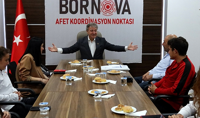 Başkan İduğ, şampiyonları ağırladı