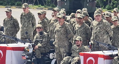 Bayraklı'nın özel sporcularından askerlik yemini