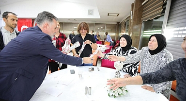 Bayraklılı kadınlardan Kılıçdaroğlu’na tam destek