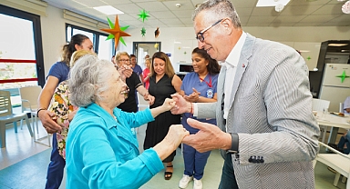 Bu merkez Alzheimer demans hastalarını hayata bağlıyor