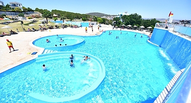 Çeşme Oasis Aqua Park sezonu açıyor