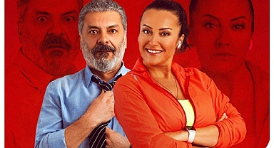 Güldüren Cazibe “Bir Kira Bir Yuva” için sahnede