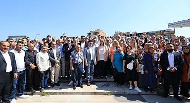 AK Parti İzmir'den ‘8’i bir yerde’ ilçe turu
