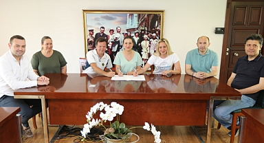 Geleceğin yüzücüleri Efes Selçuk'ta yetişecek
