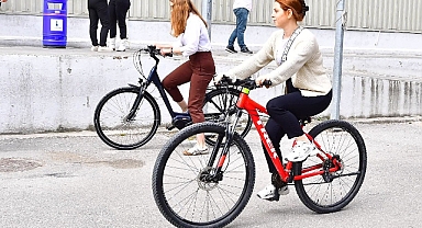İzmir’de bisikletli kullanımı yaygınlaşıyor