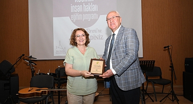 KİHEP belgelerini Başkan Selvitopu verdi