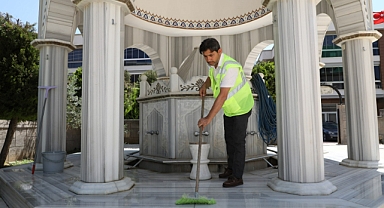 Menderes’te camiler bayrama hazır