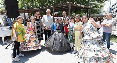 Narlıdereli çocuklardan geri dönüşüm defilesi