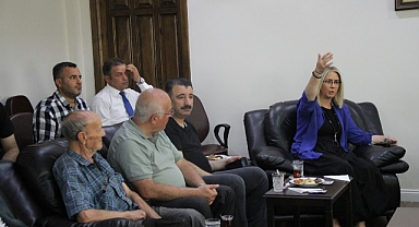 AK Partili Çankırı, İzmir'de 230 bin esnafı dinleyecek