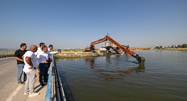 AOSB Deresi’nde temizlik çalışmaları sürüyor
