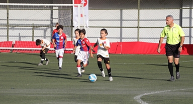 Bayraklı'da 100'üncü yıla özel 'Cumhuriyet Turnuvası'