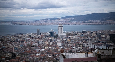 İzmir, Uluslararası Avrupa Demokrasi Başkenti Şehirler Ağı’na Katıldı