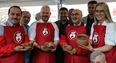 Menemen Uluslararası Çömlek Festivali'nde Tema 'Afet ve Engellilik'