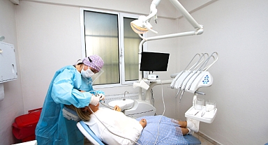 4 yılda 60 bin ücretsiz diş tedavisi