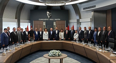 Aslanoğlu'ndan 20 başkanla Kılıçdaroğlu'na ziyaret!