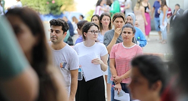 Bayraklı öğretmenlerini sınavla belirliyor