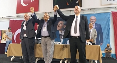 CHP Bornova'da kongre tamamlandı… Kazanan isim Çapın oldu!
