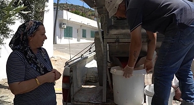 Efes Selçuk'un salça makinası köylerde!