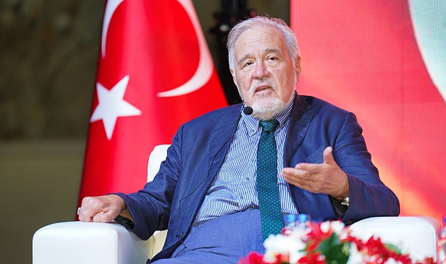 Şengör ile Ortaylı Gaziemir’de büyük zaferi anlatacak