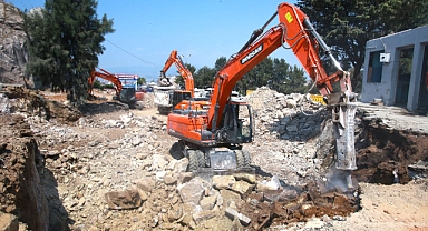 Yeşilyurt Pazaryeri için ilk kazma vuruldu