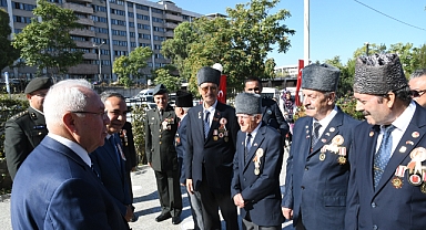 Başkan Selvitopu Gaziler Günü'nü kutladı