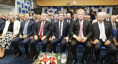 Cumhurbaşkanı Yardımcısı Yılmaz İzmir'de konuştu: Enflasyon bir süre daha yüksek seyredecek