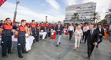 İzmir'de İtfaiye Haftası kutlanıyor