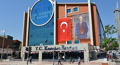 Karabağlar’da kongre intikamı!