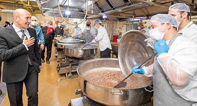 6 noktada üniversiteliye sıcak yemek dağıtımı başlıyor