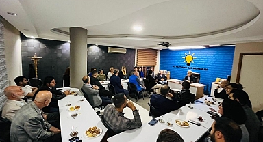 AK Parti Buca'da yeni kadro