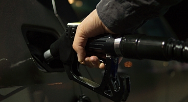 Benzine ikinci indirim mi geliyor ?