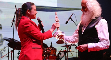 Efes Selçuk'ta 100. yıl coşkusu: Daha güçlü, daha cesur...