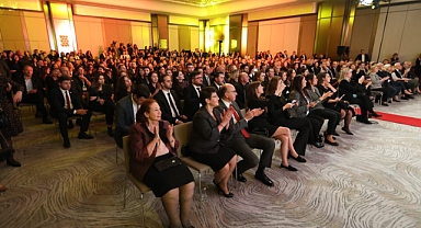 Efes Tarlası Yaşam Köyü’ne Sürdürülebilir İş ödülü