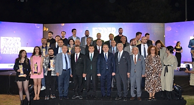 Ezber Bozan Tasarımcılar ödüllerine kavuştu