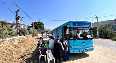 Giyim Otobüsü İzmir yollarında