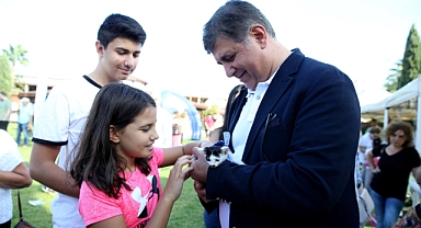 Karşıyakalı çocuklar hayvan sevgisiyle büyüyor