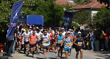 Kemalpaşa Dereköy Bal Festivali coşkuyla kutlandı