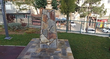 Konak'ta Atatürk büstüne çirkin saldırı!