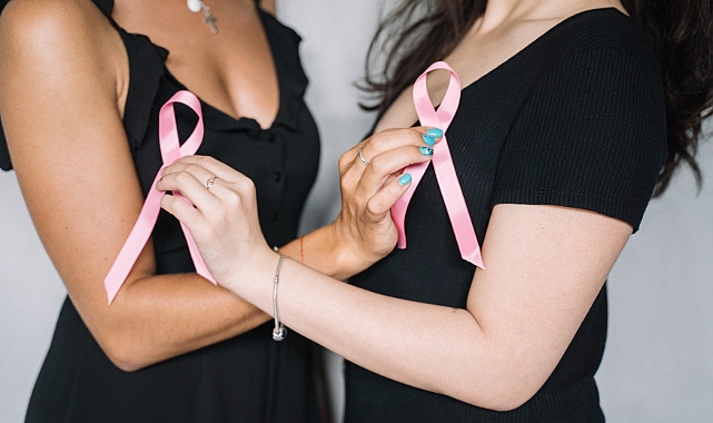 Meme kanseri tedavisi anne olmanızı engellemesin