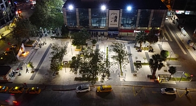 Menderes yeni meydanına kavuştu